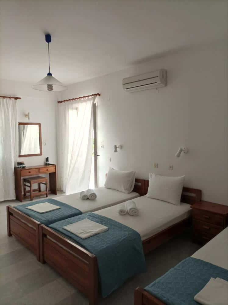 Asiminas Hotel Naxos City ภายนอก รูปภาพ
